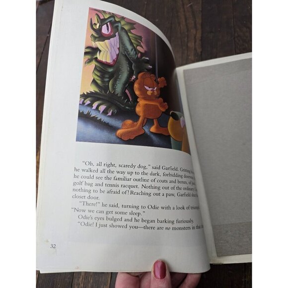 Garfield's Scary Tales by Jim Kraft Picture Book Halloween - Picture 7 of 12